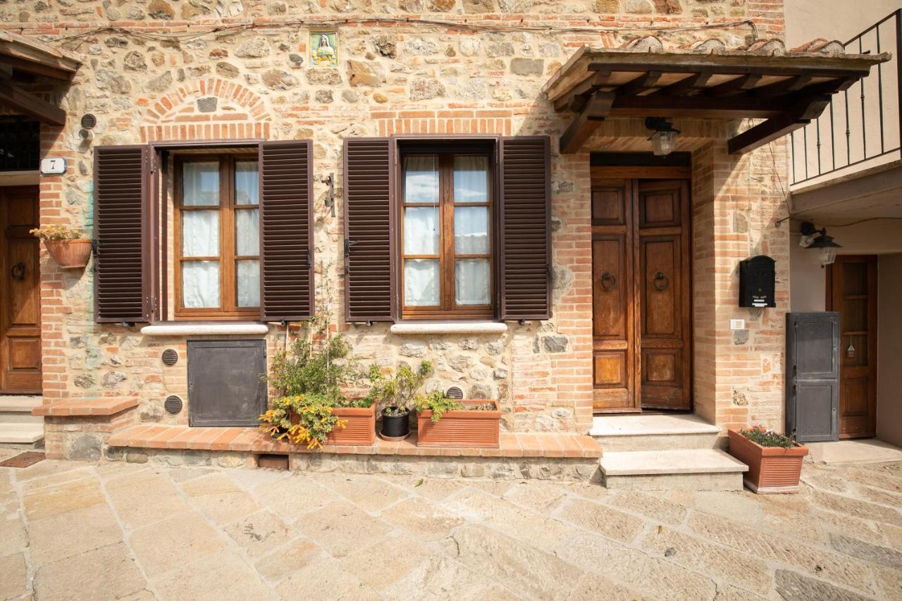 Noi2+2 Vacanze - App. Andrea Contignano Eksteriør billede